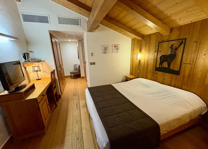 La Ferme Du Hotel 4*