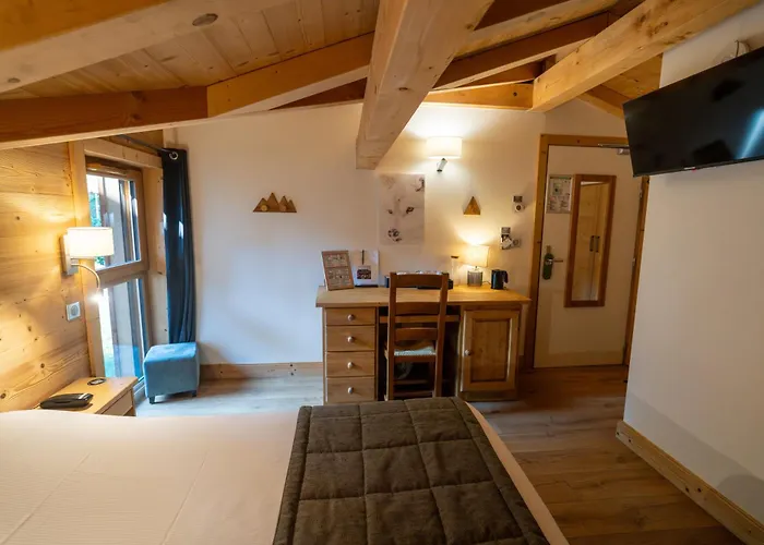 La Ferme Du Hotel 4*