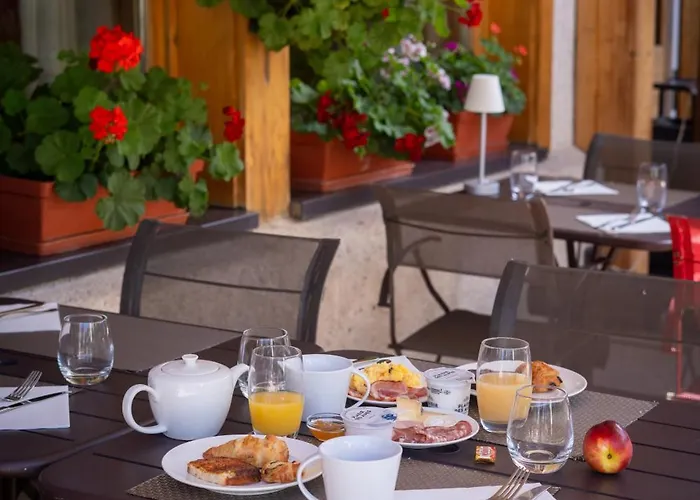 La Ferme Du Hotel 4*