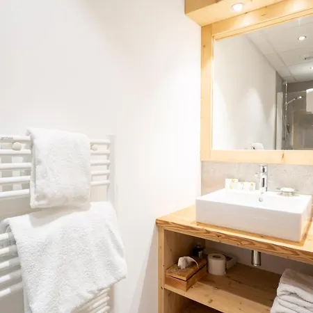 La Ferme Du Hotel 4*